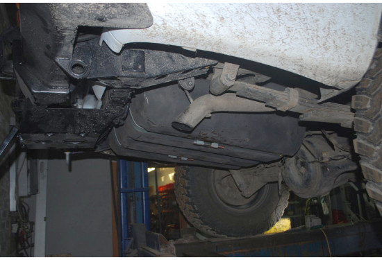 Дополнительный полиэтиленовый топливный бак 105 л для Ford Ranger 2011+