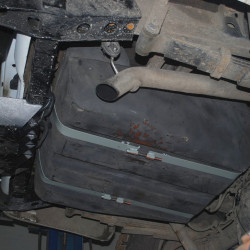 Дополнительный полиэтиленовый топливный бак 105 л для Ford Ranger 2011+