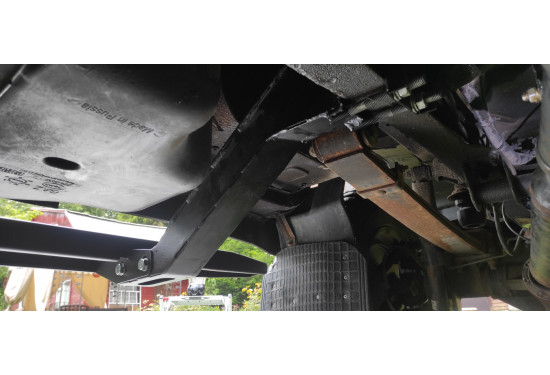 Силовые пороги АМЗ для ГАЗель Соболь 4х4 1998+ (подходят для увеличенных, пластиковых баков)