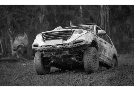 Мини-силовик АМЗ для Haval H9 с площадкой для лебедки