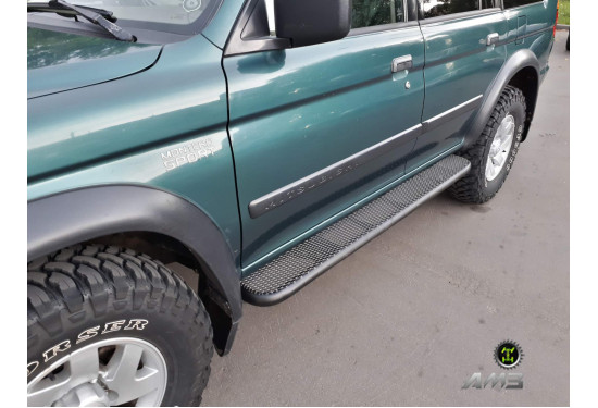 Силовые пороги АМЗ для Mitsubishi Montero Sport/Pajero Sport 1996-2009