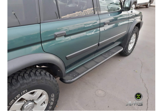 Силовые пороги АМЗ для Mitsubishi Montero Sport/Pajero Sport 1996-2009