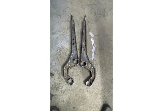 Продольные реактивные тяги АМЗ под лифт 100/150 мм (4"/6") для Nissan Patrol Y60 / Y61