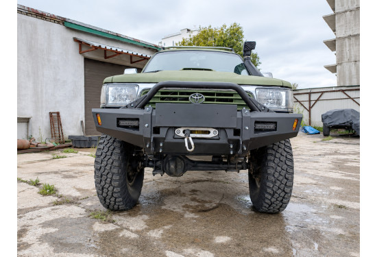 Бампер силовой передний АМЗ для Toyota Hilux 1988-1997 (передняя рессорная подвеска)