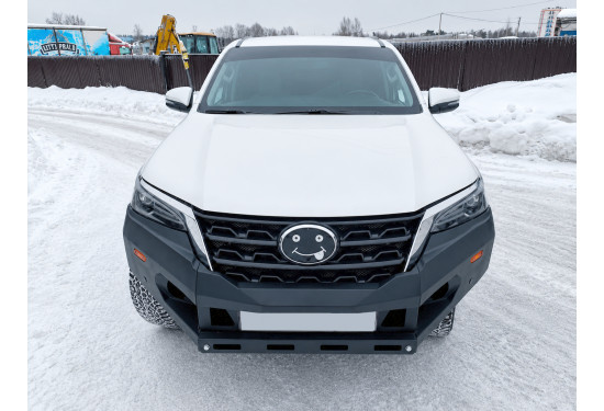 Бампер силовой передний АМЗ для Toyota Fortuner 2020-2024 с листом защиты радиатора