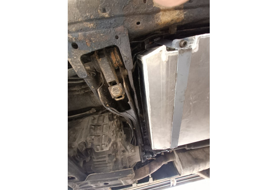 Основной алюминиевый топливный бак 145 л для Toyota Land Cruiser 100 / 105 и Lexus LX470