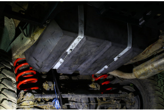 Усиленный комплект подвески для Toyota Land Cruiser 100 с передними регулируемыми стойками и задними прогрессивными пружинами