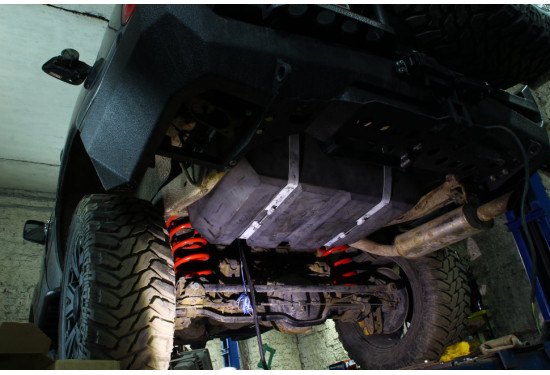 Усиленный комплект подвески для Toyota Land Cruiser 100 с передними регулируемыми стойками и задними прогрессивными пружинами