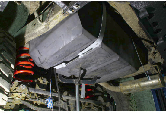 Дополнительный полиэтиленовый топливный бак 100 л для Toyota Land Cruiser 80