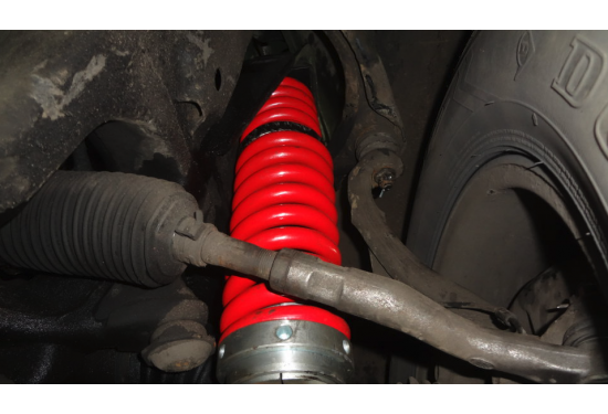 Усиленный комплект подвески для Toyota Land Cruiser 100 с передними регулируемыми стойками и задними прогрессивными пружинами