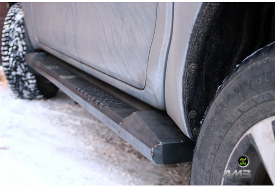 Силовые пороги АМЗ для Toyota Hilux 2005-2015