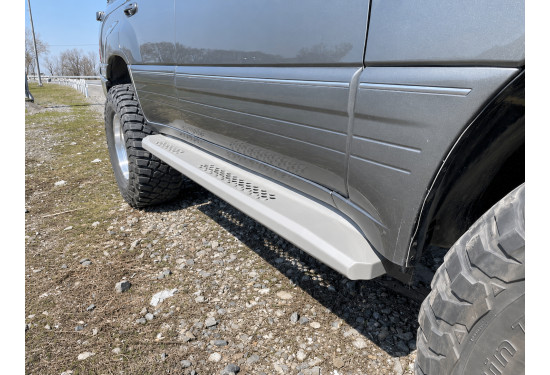 Силовые пороги АМЗ для Toyota Land Cruiser 100 / Lexus LX470