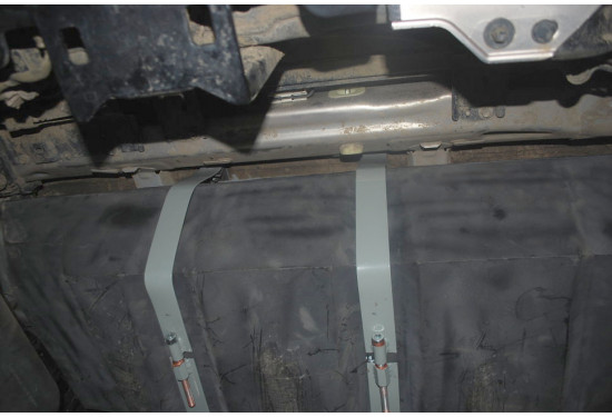 Дополнительный полиэтиленовый топливный бак 90 л для Toyota Land Cruiser 200