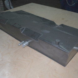 Дополнительный полиэтиленовый топливный бак 45 л для Toyota Land Cruiser 200 установка над запаской