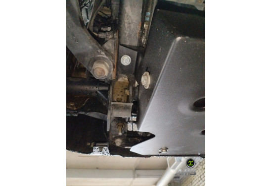 Защита днища АМЗ для Toyota Land Cruiser 76/78 2007-2024