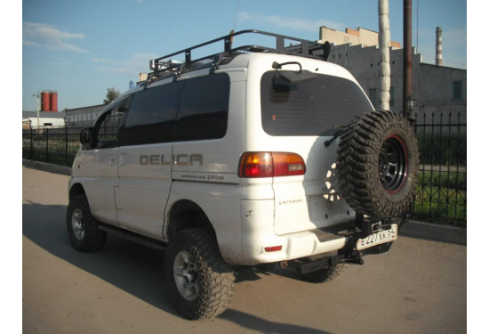 Калитка под запаску для Mitsubishi Delica L400 (Булка)