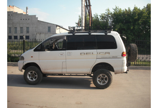 Калитка под запаску для Mitsubishi Delica L400 (Булка)