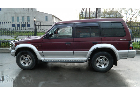 Силовые пороги для Mitsubishi Pajero 2 (5 дверей)