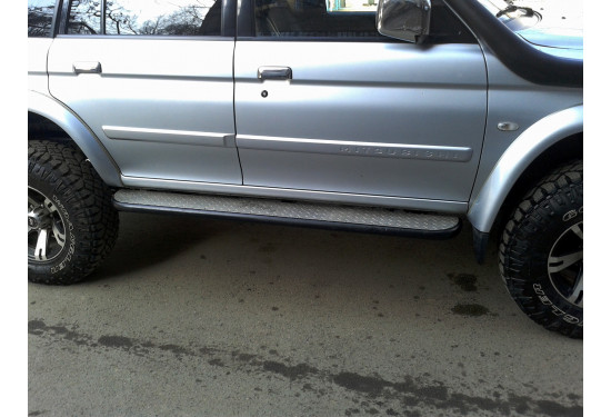 Силовые пороги для Mitsubishi Pajero Sport 1996-2008