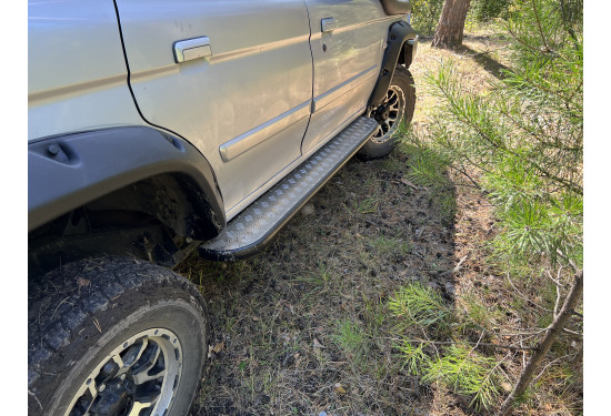 Силовые пороги для Mitsubishi Pajero Sport 1996-2008