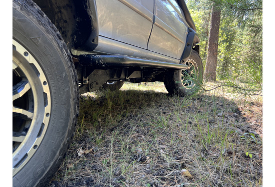 Силовые пороги для Mitsubishi Pajero Sport 1996-2008