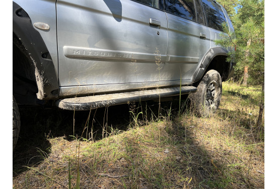 Силовые пороги для Mitsubishi Pajero Sport 1996-2008