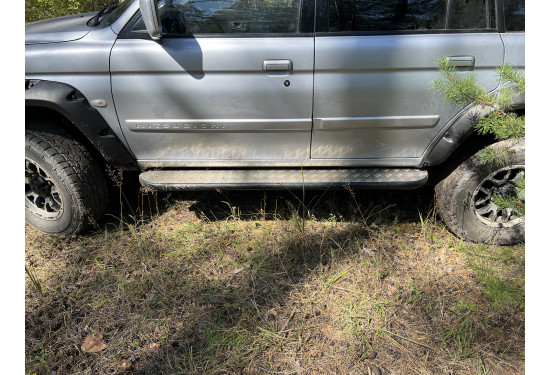 Силовые пороги для Mitsubishi Pajero Sport 1996-2008