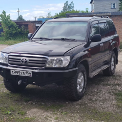 Передний силовой бампер для Toyota Land Cruiser 100 с площадкой под лебедку и местами под ПТФ