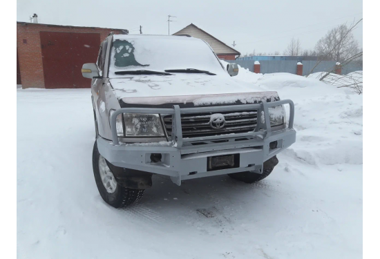 Передний силовой бампер для Toyota Land Cruiser 105 под штатную лебедку с кенгурином