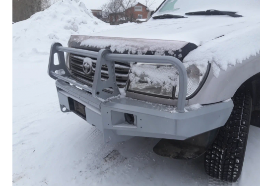 Передний силовой бампер для Toyota Land Cruiser 105 под штатную лебедку с кенгурином