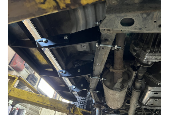 Силовые пороги для Toyota Land Cruiser 105