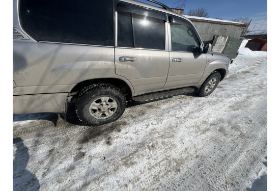 Силовые пороги для Toyota Land Cruiser 105