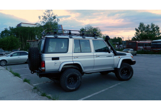 Силовые пороги для Toyota Land Cruiser Prado 78 (длинная база)