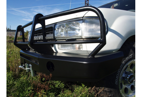 Передний силовой бампер для Toyota Land Cruiser 80 с кенгурином и местами под ПТФ