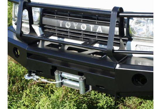 Передний силовой бампер для Toyota Land Cruiser 80 с кенгурином и местами под ПТФ