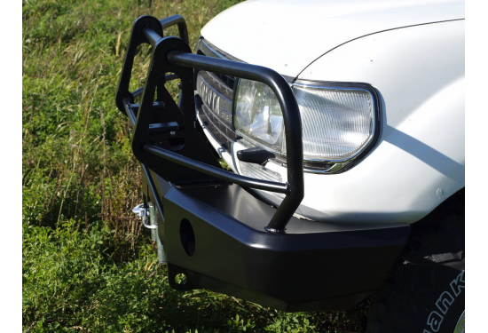 Передний силовой бампер для Toyota Land Cruiser 80 с кенгурином и местами под ПТФ