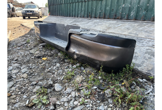 Оригинальный задний бампер для Toyota Hilux 8 поколения (Б/У)