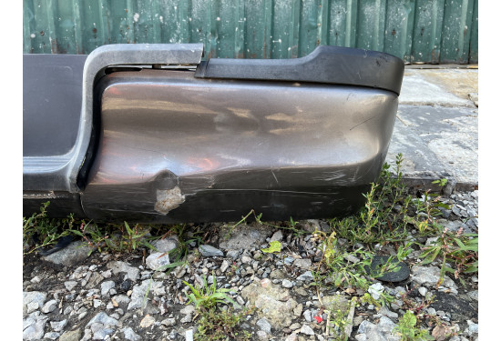 Оригинальный задний бампер для Toyota Hilux 8 поколения (Б/У)