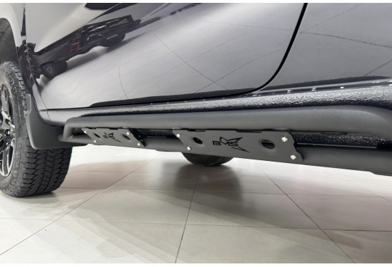 Силовая защита порогов для Chevrolet Silverado 2017-2024 и GMC Sierra 2018-2024