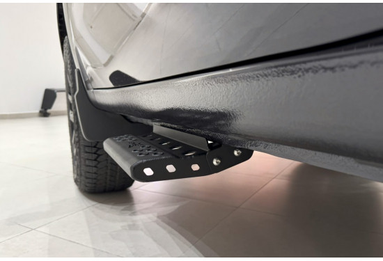 Подножки BMS ALTAI для Chevrolet Silverado 2017-2024 и GMC Sierra 2018-2024