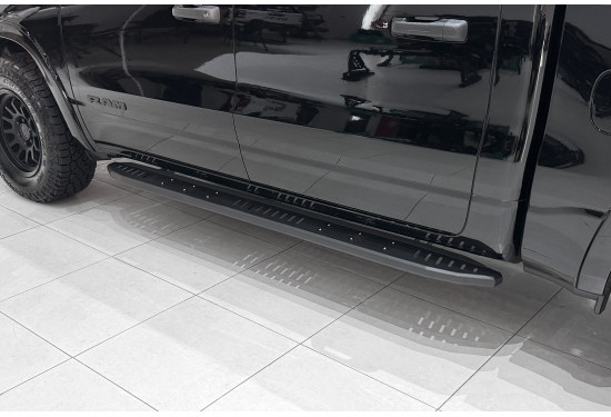 Пороги алюминиевые BMS Travel для Dodge Ram TRX Crew Cab 2018-2025