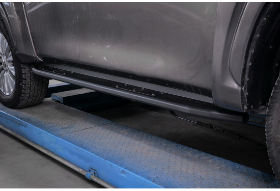 Пороги алюминиевые BMS Travel для Nissan Patrol Y62 2015-2018