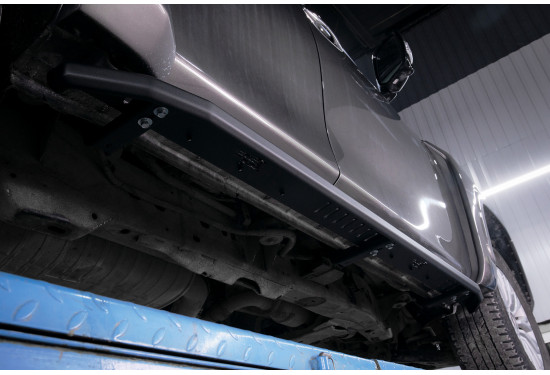 Пороги алюминиевые BMS Travel для Nissan Patrol Y62 2015-2018