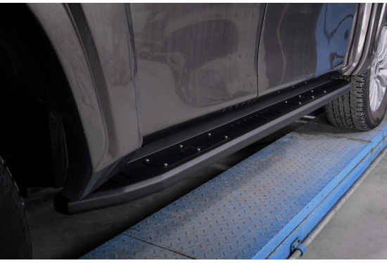 Пороги алюминиевые BMS Travel для Nissan Patrol Y62 2015-2018