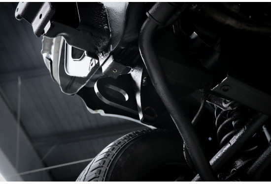 Буксировочная проушина передняя правая для Suzuki Jimny 1998-2018