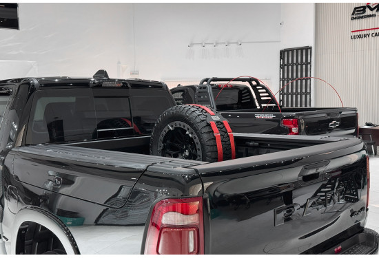 Универсальное крепление запасного колеса в кузов пикапа