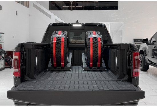 Универсальное крепление запасного колеса в кузов пикапа