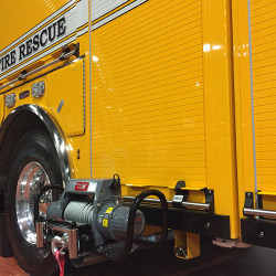 Лебедка электрическая 12V COMEUP DV-9i 9000 lbs / 4082 кг стальной трос