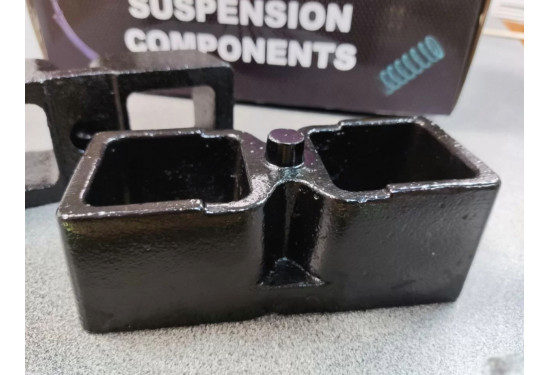 Проставки рессора-мост 50 мм в комплекте со стремянками для Ford Ranger 2006-2024 и Mazda BT-50 2006-2020