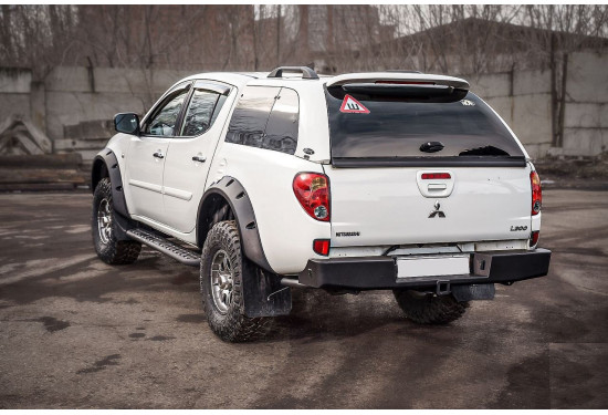 Расширители колёсных арок для Mitsubishi L200 2006-2015